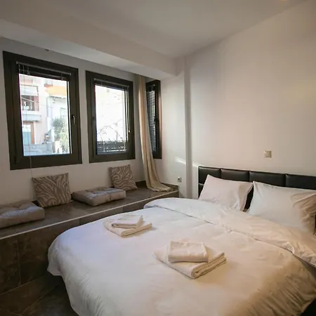 Stunning City View Apt & Parking Space At Old Town Apartment Thessaloniki