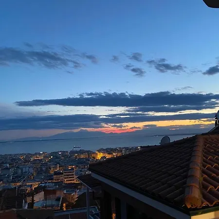 Stunning City View Apt & Parking Space At Old Town Apartment Thessaloniki
